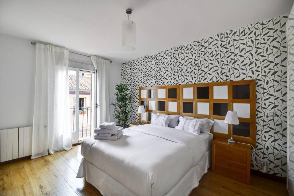 Big Stylish And Modern Apartment In Madrid Centre Exterior foto