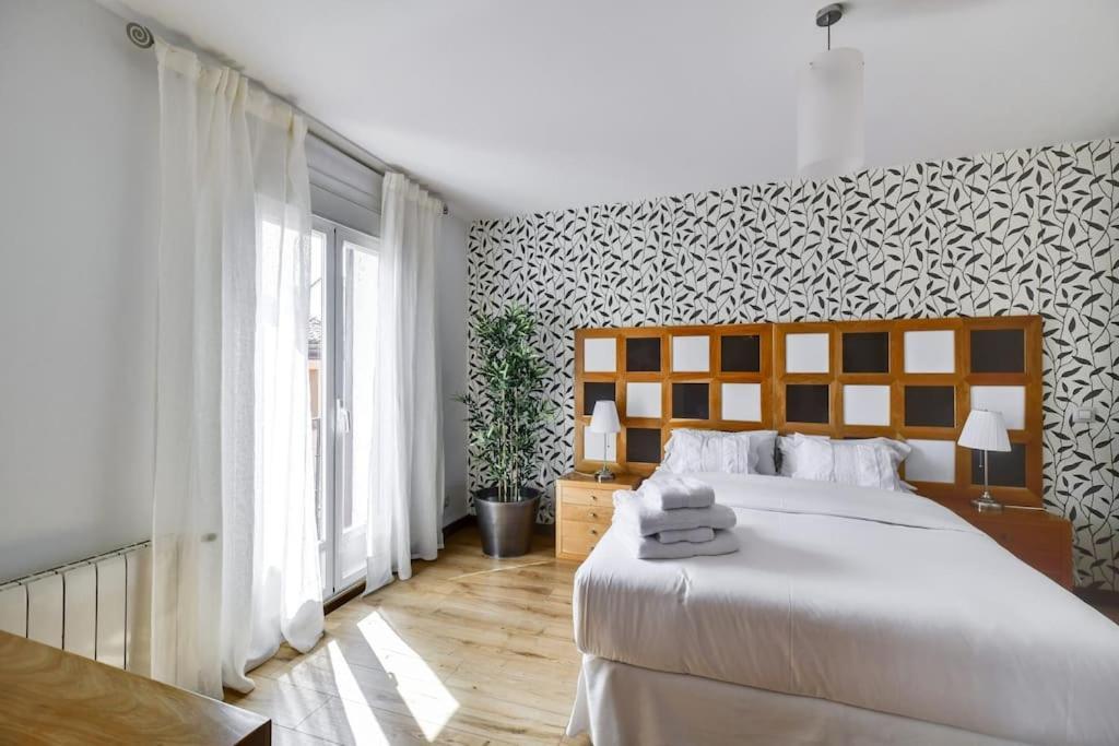 Big Stylish And Modern Apartment In Madrid Centre Exterior foto